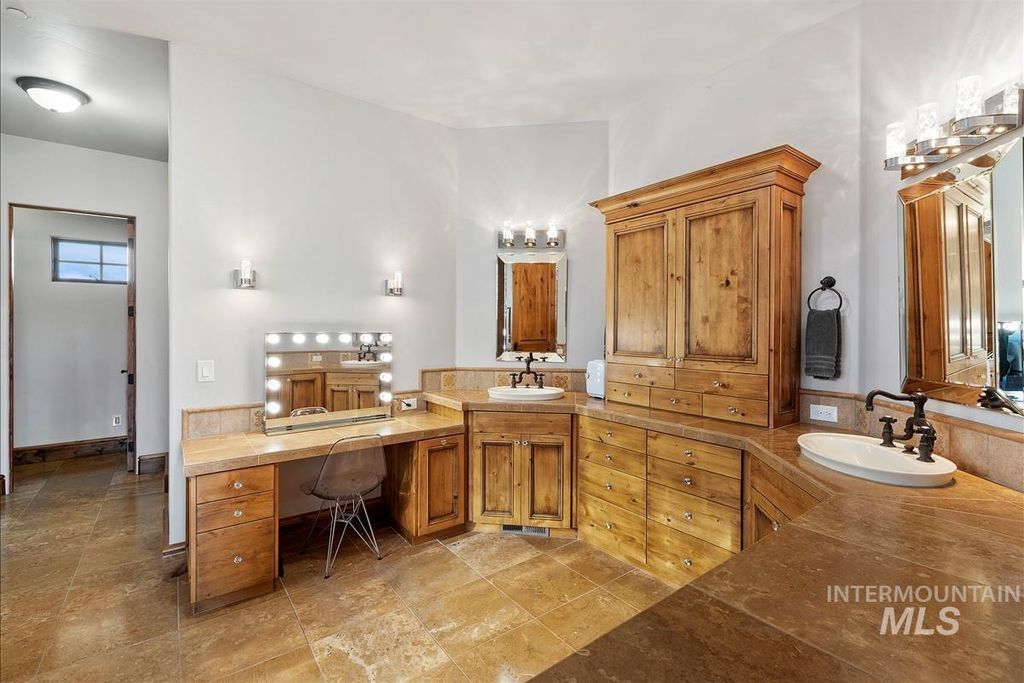 1978 N Valle Bello Way, Eagle, ID 83616 photo 26