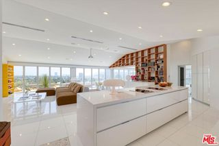 11001 Wrightwood Place, Los Angeles, CA 91604