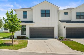 110 Threshing RD A, Buda, TX 78610