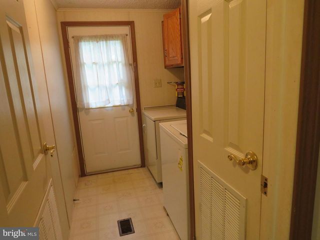 481 GOLDENROD XING W, New Hope, PA 18938
