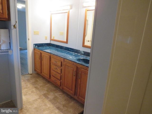 481 GOLDENROD XING W, New Hope, PA 18938