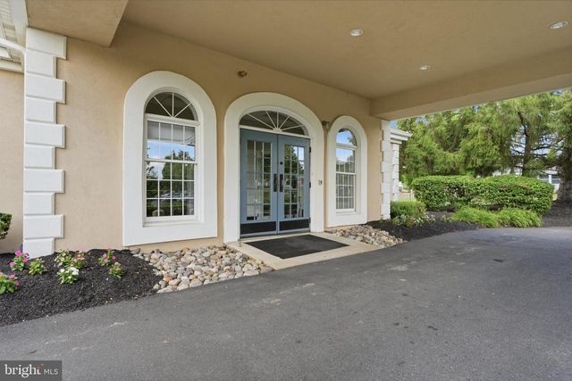 481 GOLDENROD XING W, New Hope, PA 18938