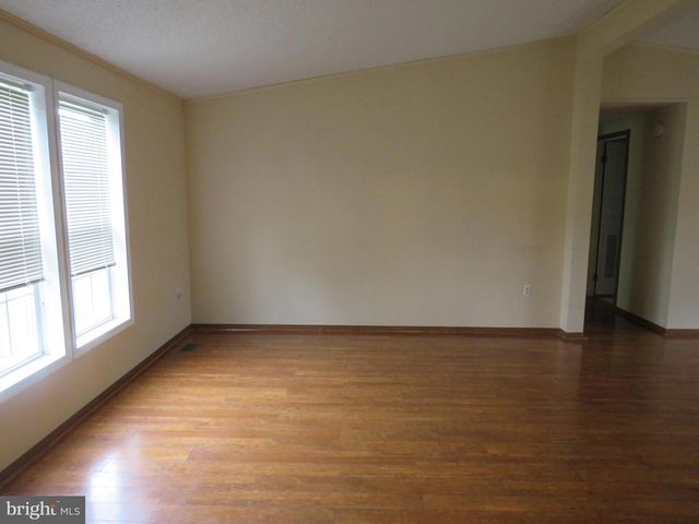 481 GOLDENROD XING W, New Hope, PA 18938