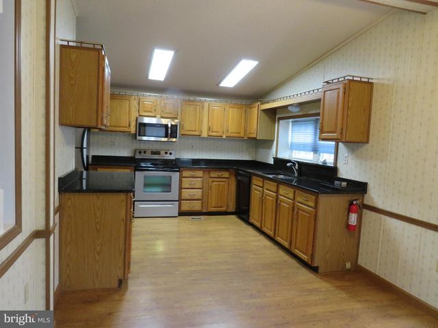 481 GOLDENROD XING W, New Hope, PA 18938