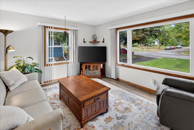 8805 Club Road, Saint Louis Park, MN 55426