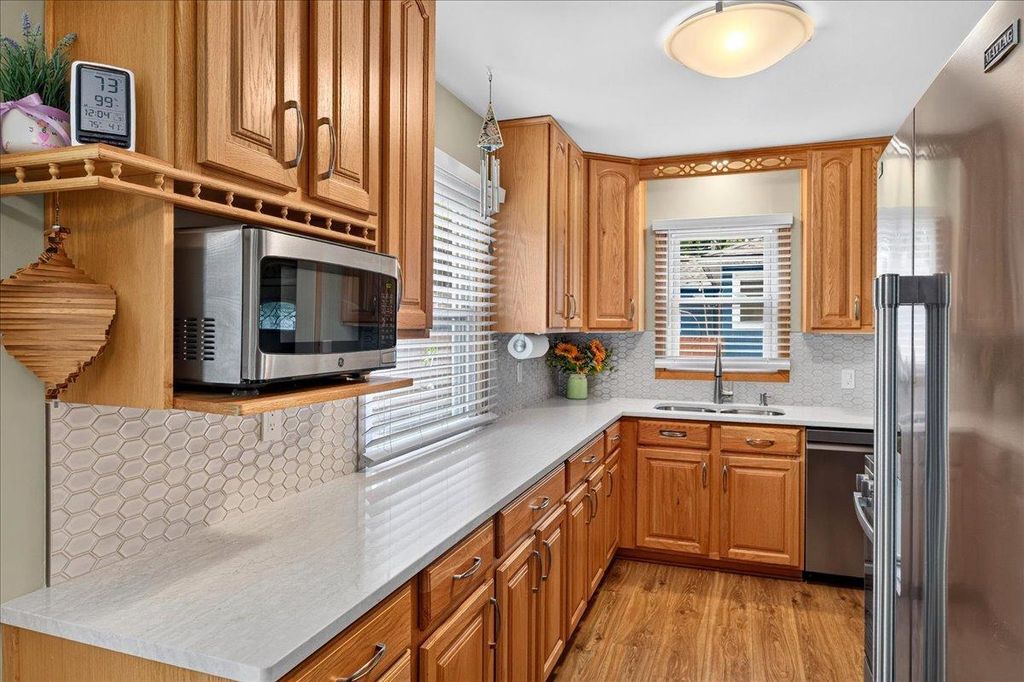 8805 Club Road, Saint Louis Park, MN 55426 — photo 3