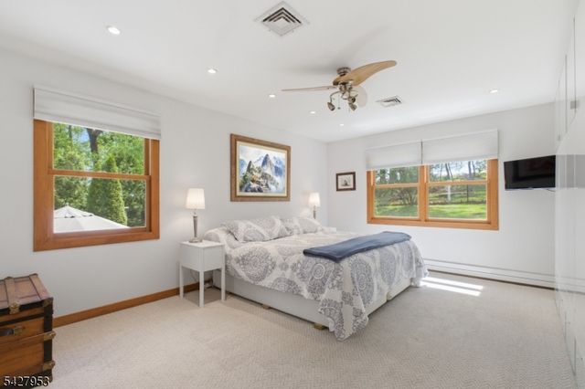 123 Old Clinton Rd, Raritan Twp., NJ 08822