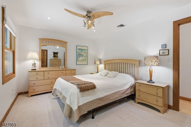 123 Old Clinton Rd, Raritan Twp., NJ 08822