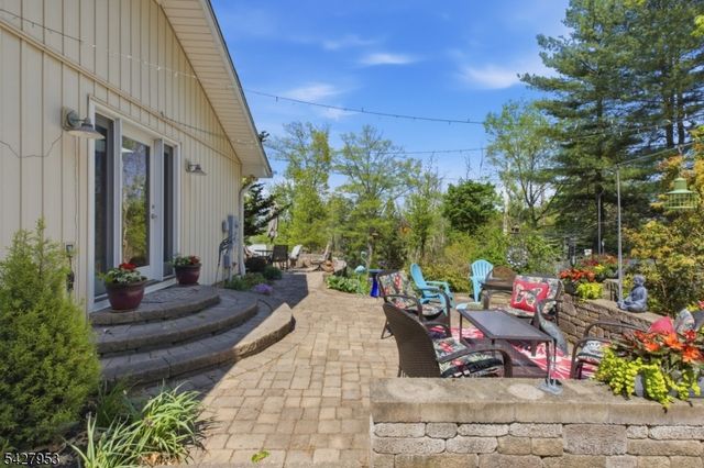 123 Old Clinton Rd, Raritan Twp., NJ 08822
