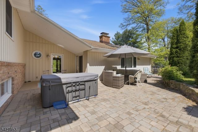123 Old Clinton Rd, Raritan Twp., NJ 08822
