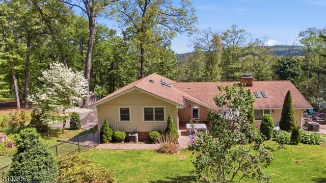 123 Old Clinton Rd, Raritan Twp., NJ 08822