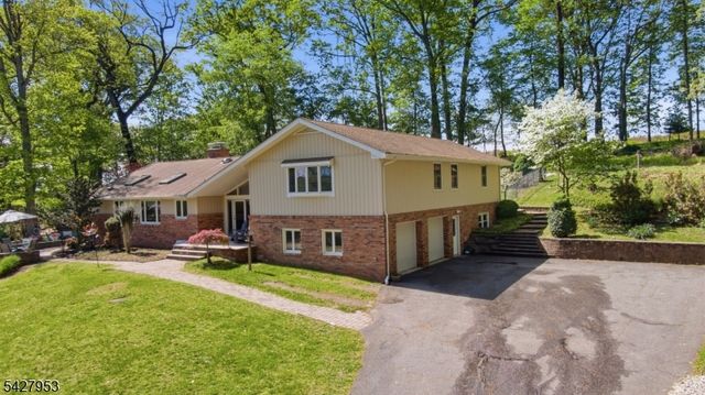 123 Old Clinton Rd, Raritan Twp., NJ 08822