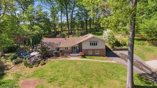 123 Old Clinton Rd, Raritan Twp., NJ 08822