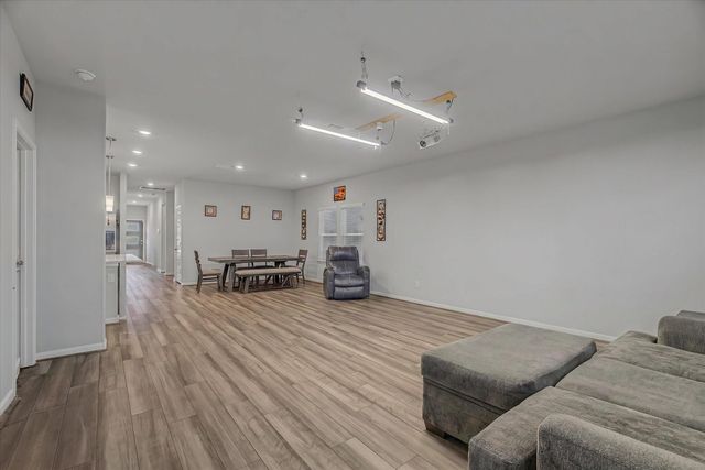 6918 Lebec Dr, Rosharon, TX 77583
