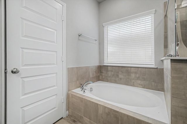 6918 Lebec Dr, Rosharon, TX 77583