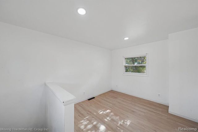 41190 Savage Road, Van Buren, MI 48111