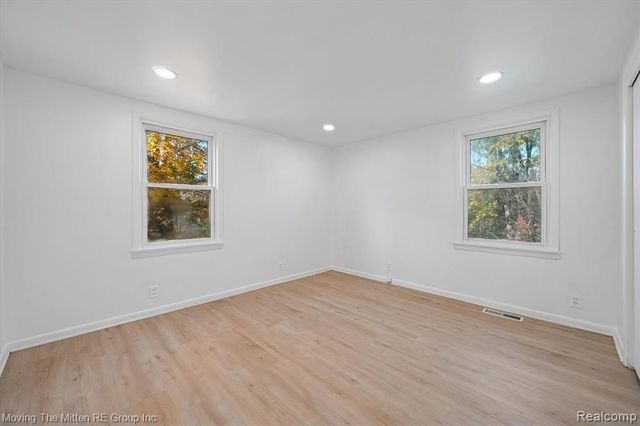 41190 Savage Road, Van Buren, MI 48111