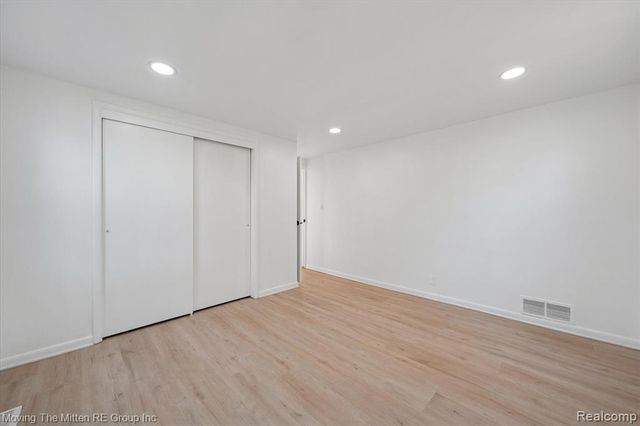 41190 Savage Road, Van Buren, MI 48111