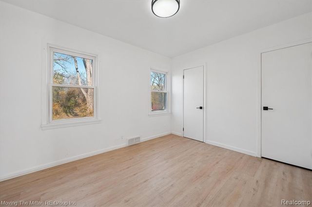 41190 Savage Road, Van Buren, MI 48111