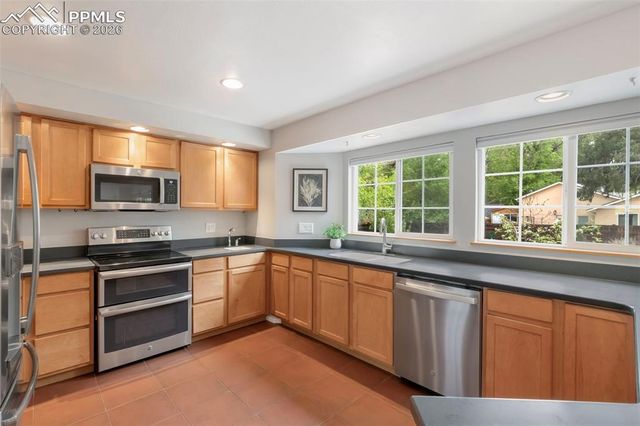509 W Cheyenne Road, Colorado Springs, CO 80906