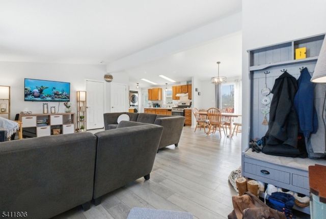 191 Millbrook Rd, Hardwick Twp., NJ 07825