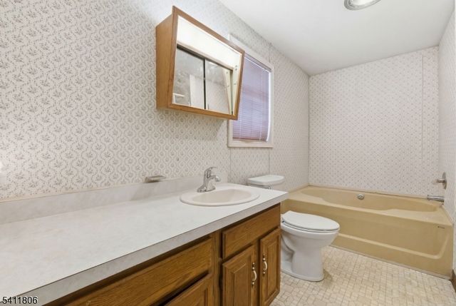 191 Millbrook Rd, Hardwick Twp., NJ 07825