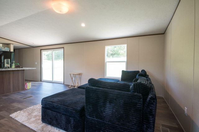 306 Godbey Road, Bethelridge, KY 42516