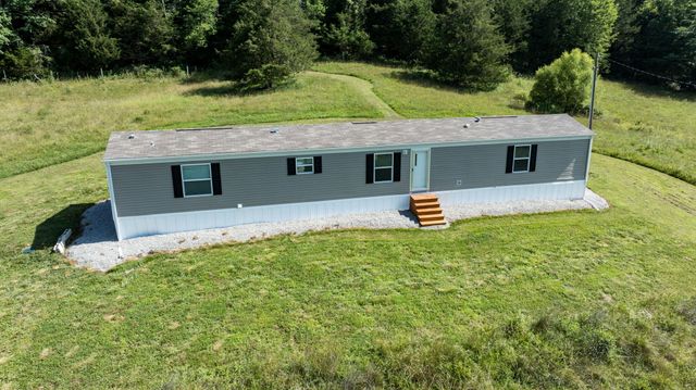 306 Godbey Road, Bethelridge, KY 42516