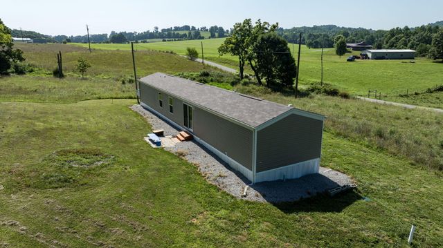 306 Godbey Road, Bethelridge, KY 42516