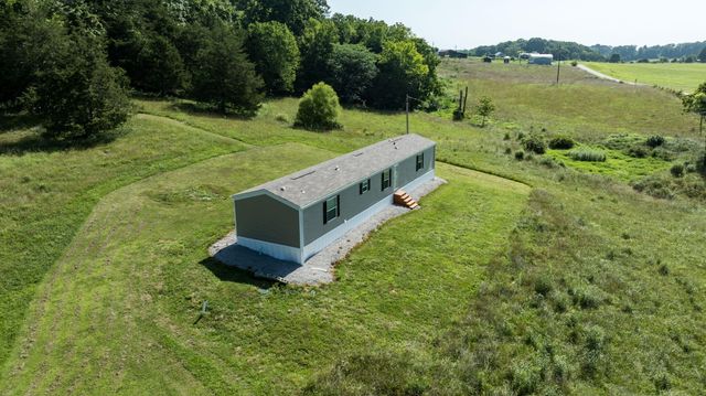 306 Godbey Road, Bethelridge, KY 42516