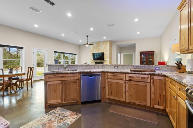 236 Private Road 1110, Leona, TX 75850