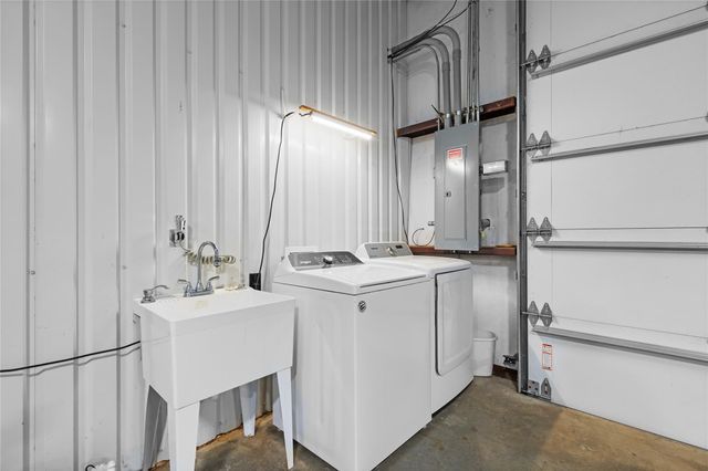 236 Private Road 1110, Leona, TX 75850