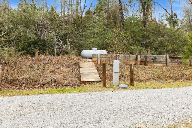 236 Private Road 1110, Leona, TX 75850