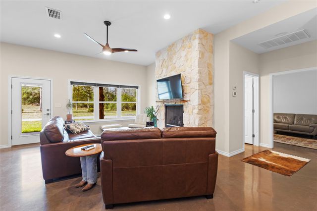 236 Private Road 1110, Leona, TX 75850