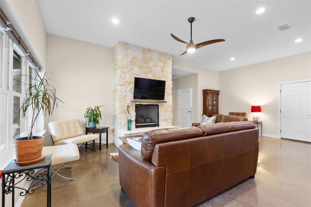 236 Private Road 1110, Leona, TX 75850