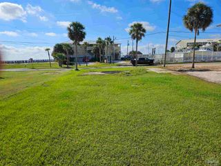 10110 Comstock Ave, Pensacola, FL 32507