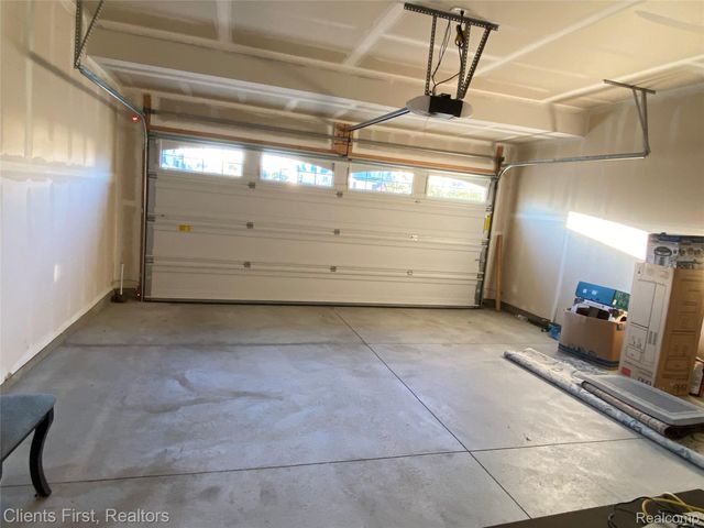 22490 Woodbridge Lane, Novi, MI 48375