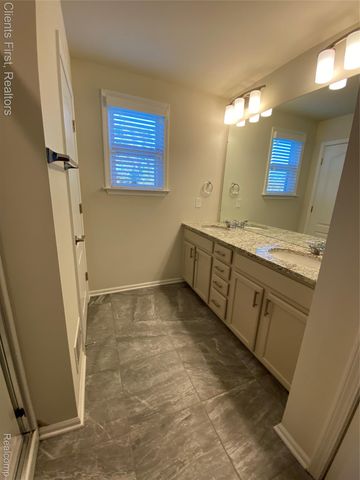 22490 Woodbridge Lane, Novi, MI 48375