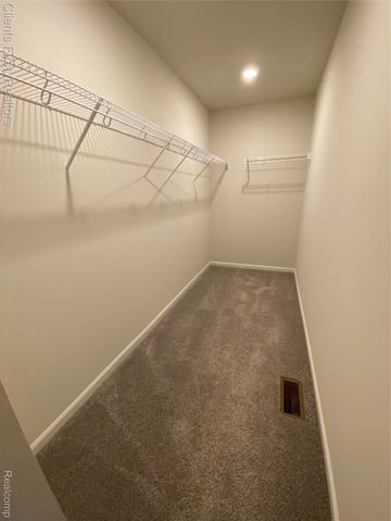 22490 Woodbridge Lane, Novi, MI 48375