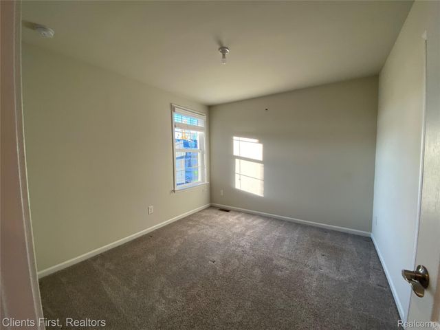 22490 Woodbridge Lane, Novi, MI 48375