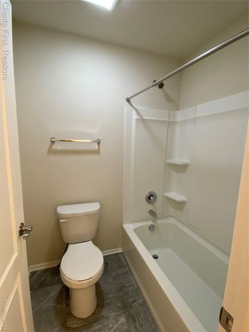 22490 Woodbridge Lane, Novi, MI 48375