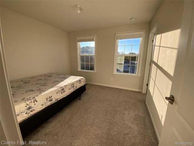 22490 Woodbridge Lane, Novi, MI 48375