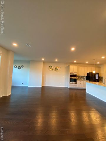 22490 Woodbridge Lane, Novi, MI 48375