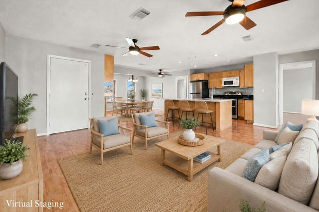 1264 Blue Heron Street, Hitchcock, TX 77563