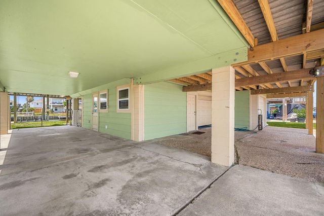 1264 Blue Heron Street, Hitchcock, TX 77563