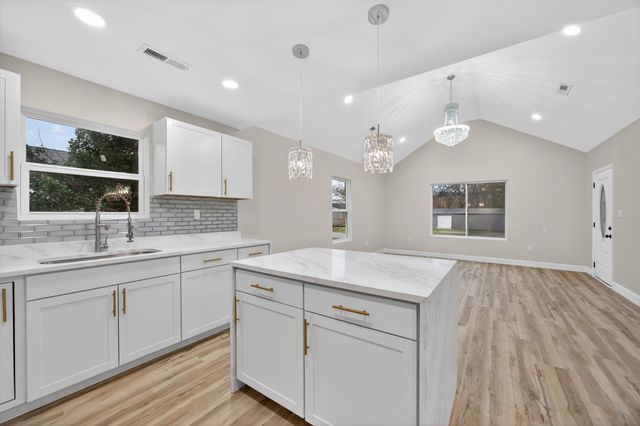 112 Rowe Street, Rossville, GA 30741