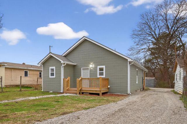 112 Rowe Street, Rossville, GA 30741