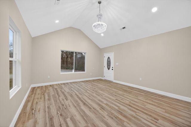 112 Rowe Street, Rossville, GA 30741