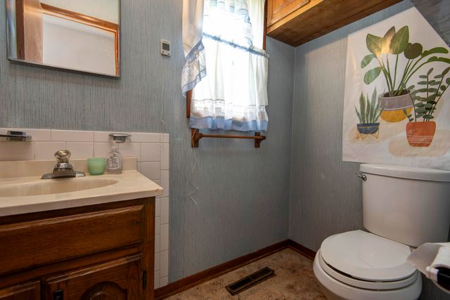 2539 S Westwood Avenue, Springfield, MO 65807