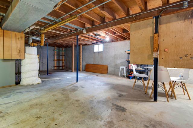 2539 S Westwood Avenue, Springfield, MO 65807